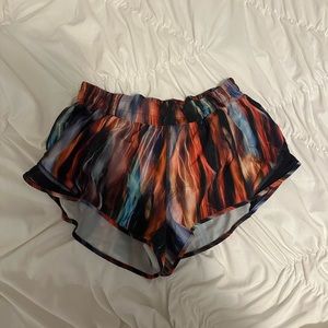 Lululemon hottie hot shorts